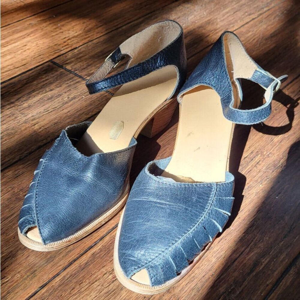 J. Crew Silga Strappy Heeled Sandals Made in Italy sz 7
